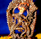 Blessing Singhamuka Deity wajah lapis emas, Nepal, tinggi 8-9 cm 