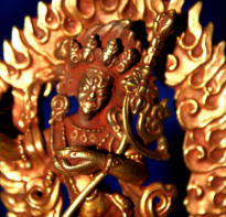 Blessing buddha Singhamuka Deity (wajah wanita), Nepal, tinggi 8-9 cm 