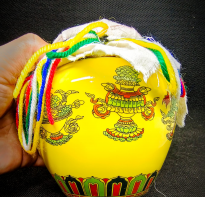 Blessing buddha Vase Keberuntungan Auspicious Vase Dzongsar Monastery Tibet